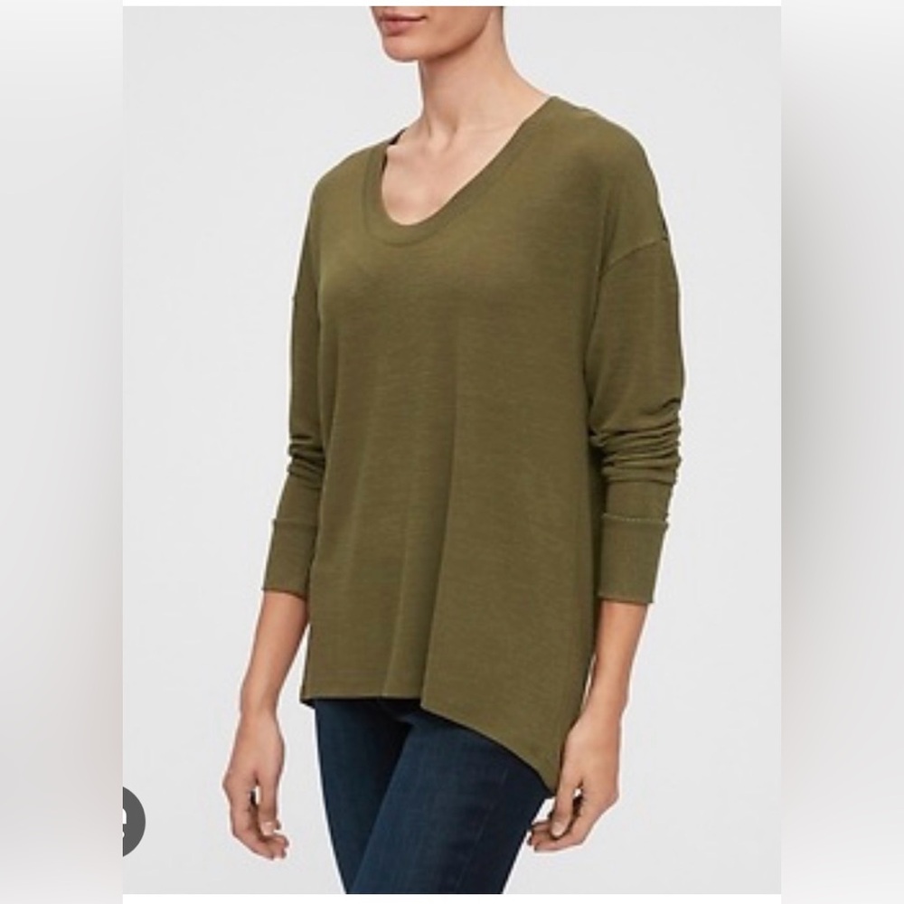GAP Softspun Scoop neck Sweater